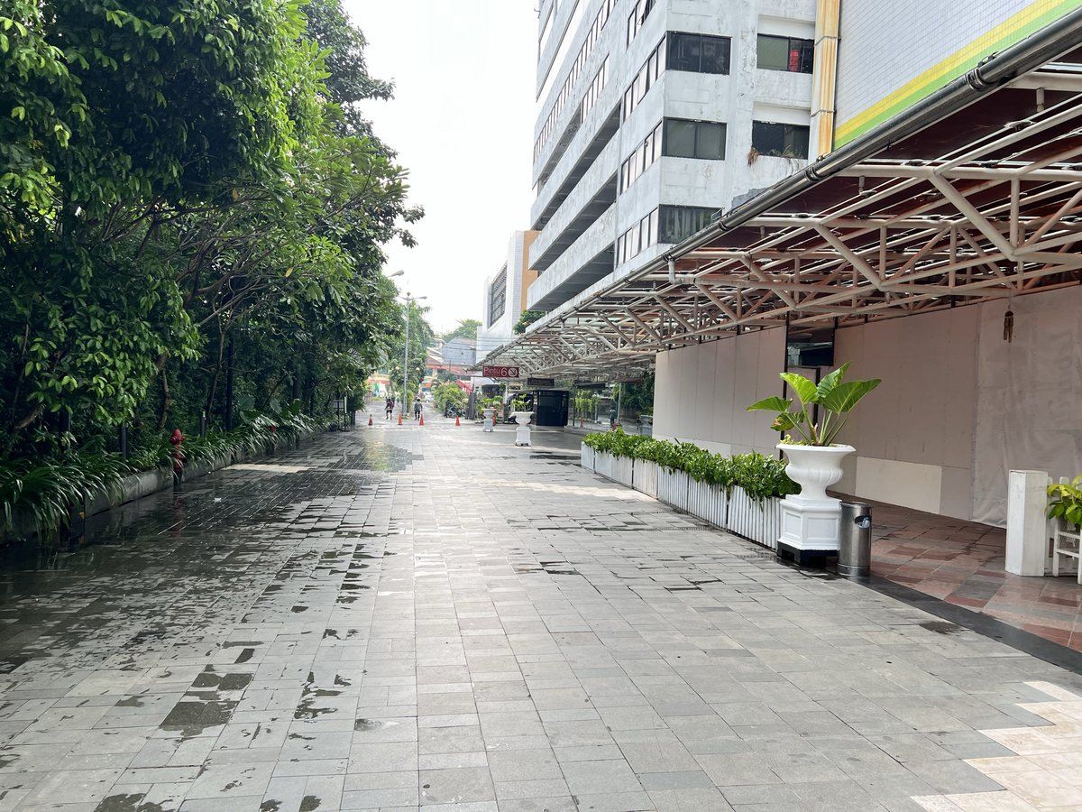 The Pasaraya Blok M retail street before the revamp - empty and shuttered